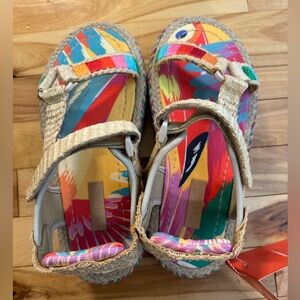 FARM Rio colorful toucan sandals NWT